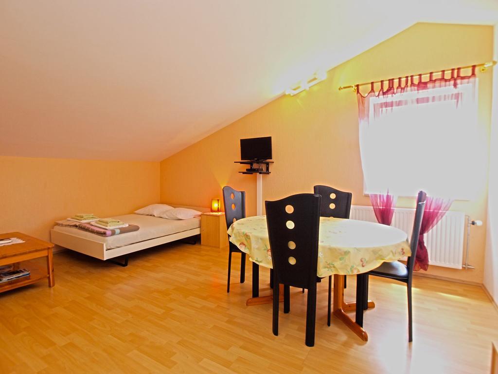 Apartments Denis 19 Fažana Eksteriør bilde